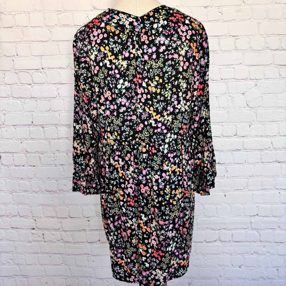 CHRISTIAN SIRIANO Boho 3/4 Sleeve Floral Tunic Top--EUC--M - Picture 5 of 16